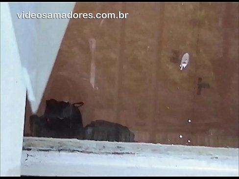 ❤️ Възбуден мъж наблюдава приятелката си с друг мъж, записвайки видеоклип за чукане, без да смущава двойката ❤️❌ Секс в bg.pornodil.ru ️