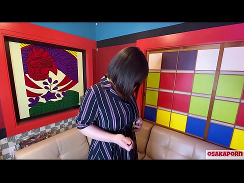 ❤️ Японска сладурана с големи цици мастурбира със секс играчки и получава оргазъм. В едно интервю тя разказва за опита си в чукането. Огромни цици и космати путка стенат силно. Osakaporn ❤️❌ Секс в bg.pornodil.ru ️